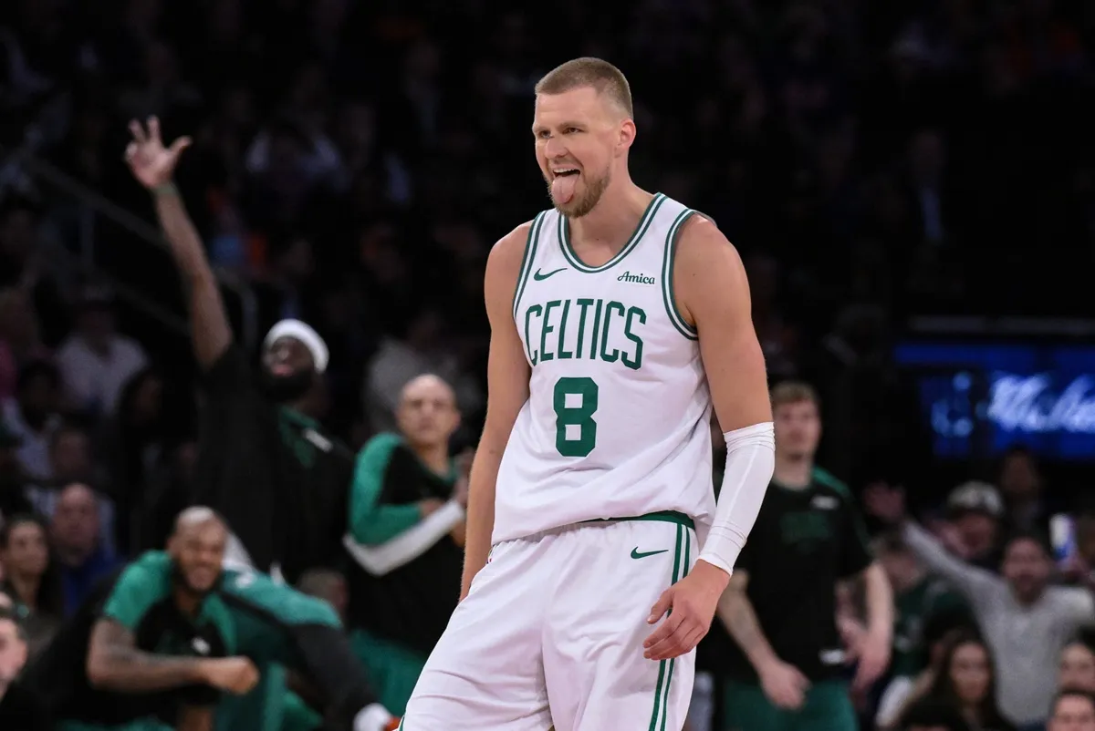 Kristaps Porzingis (Celtics) contre les Knicks