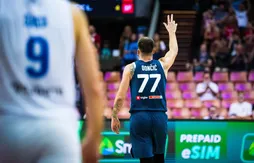 Luka Doncic offre la première place du Groupe D à la France