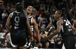 Les Aces braquent les Wings de Paige Bueckers