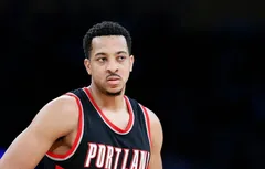 C.J. McCollum aimerait bien voir Paul George avec le maillot des Blazers