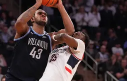 Les Lakers récupèrent le meilleur marqueur de la NCAA