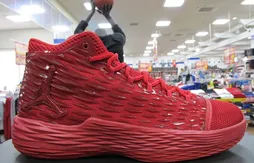 Jordan Brand : un coloris rouge pour la Melo M13