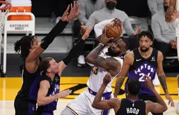 Blessé et frustré, LeBron James se lâche sur “cette merde” de “play-in”