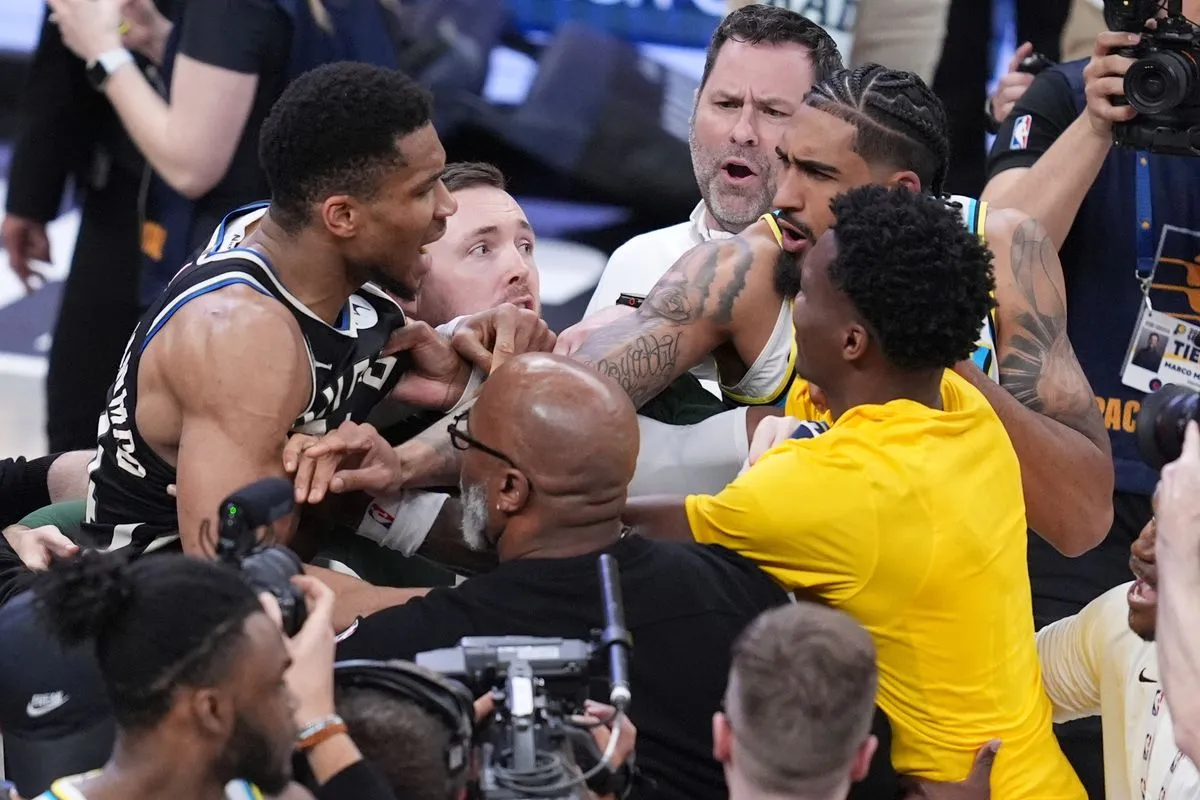 Giannis Antetokounmpo avec les Bucks