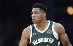 Petit à petit, Giannis Antetokounmpo corrige le tir