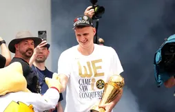 Quand Nikola Jokic donne des conseils à Zeljko Obradovic