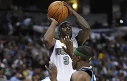 Ty Lawson fait pleuvoir les 3 points sur les Wolves