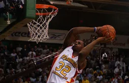 Le concours de dunks du jour : le Powerade Jam Fest 2003 avec Shannon Brown et LeBron James