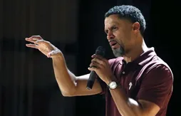 A 49 ans, Mahmoud Abdul-Rauf joue toujours le porte-voix et le briseur de chevilles