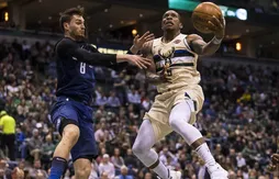 Milwaukee écarte Orlando pour grimper à la 6e place