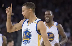 Les MVP de la nuit : Stephen Curry et Kevin Durant arrachent le premier round