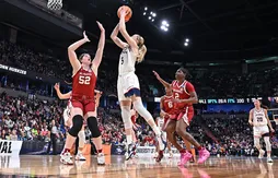 Paige Bueckers (40 points) étrille Oklahoma et s’empare d’un record de UConn