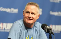 Steve Kerr partage son expérience dans le football espagnol