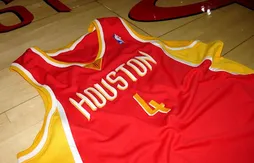 Houston dévoile son nouveau maillot aux couleurs “ketchup et moutarde”