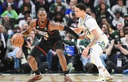 Déguisé en Allen Iverson, Tyrese Maxey (54 points) assomme les Bucks en prolongation