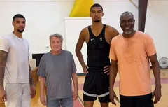 Victor Wembanyama et Kel’el Ware à l’école d’Hakeem Olajuwon
