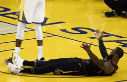 Pourquoi les arbitres ont-ils inversé le passage en force sifflé contre Kevin Durant ?