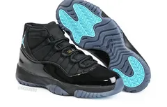 De nouveaux clichés de la sublime Air Jordan 11 « Gamma Blue »