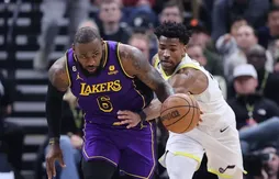 Poussés en prolongation par le Jazz, les Lakers s’en sortent et s’assurent le play-in