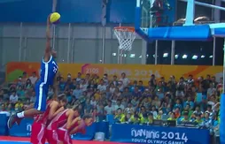 Jeux Olympiques de la Jeunesse : un Français gagne le concours de dunks