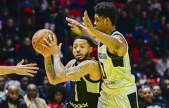 Les Bulls donnent une chance à Carlik Jones, le meilleur marqueur de G-League