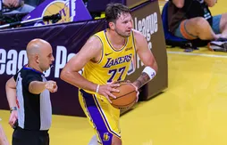 Sans LeBron James, les Lakers doivent apprendre à traverser les tempêtes