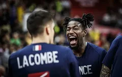 Vincent Collet espère toujours l’arrivée de Mathias Lessort
