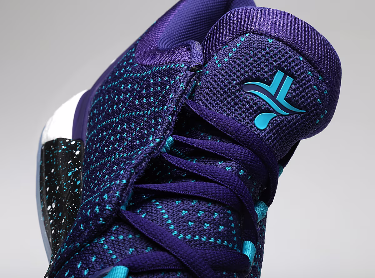 Jeremy-Lin-adidas-Crazylight-Boost_2-5-Away-5