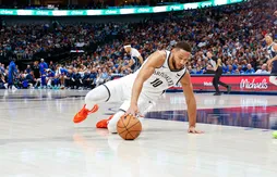 Le dos de Ben Simmons l’envoie encore à l’infirmerie !