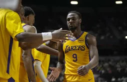 Bronny James qui rit, Zaccharie Risacher qui grimace