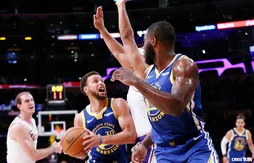 Eric Paschall marqué par le mouvement permanent de Stephen Curry sur le terrain
