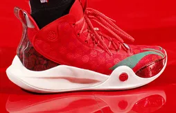 CJ McCollum a porté sa première chaussure signature, la “Li-Ning CJ 1”