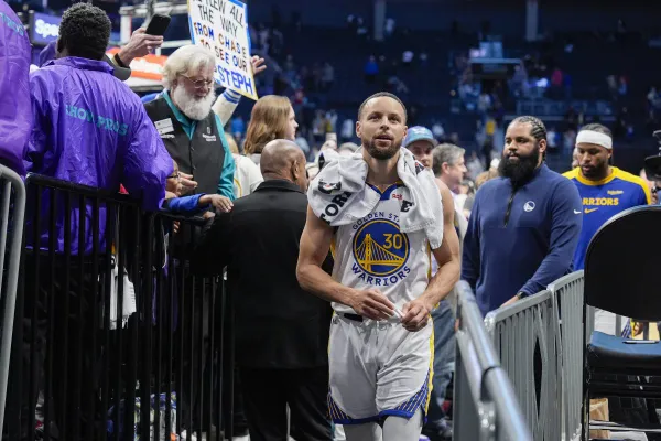 Stephen Curry entre au Hall of Fame avant l’heure