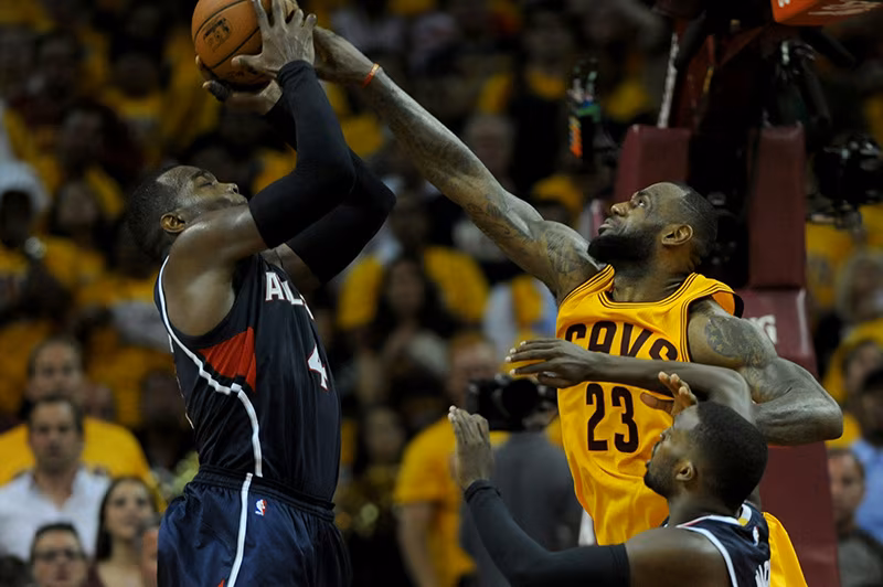 lebron-james-hawks