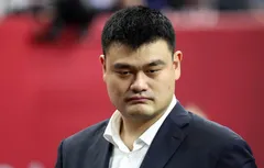 Chine : en plein scandale, Yao Ming prend la porte !