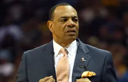 Brooklyn : Lionel Hollins hésite encore pour son cinq majeur