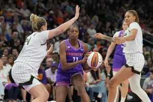 Valériane Ayayi remporte son premier match avec le Mercury