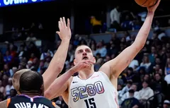 Pour faire tomber les Suns en prolongation, Nikola Jokic signe un triple-double de légende !