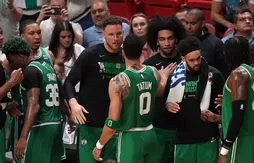 Jaylen Brown dément les rumeurs de fracture chez les Celtics