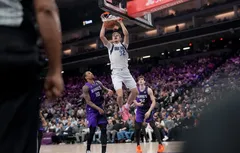 Cooper Flagg et les Mavericks réussissent à braquer Sacramento