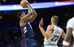 Joel Embiid fait exploser la défense des Wolves : 51 points !!!