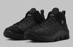 La Jordan Jumpman Team II ose le “Triple Black”