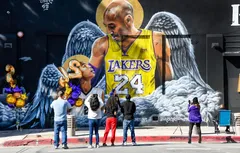 Une statue de Kobe Bryant et sa fille Gianna devant la salle des Lakers ?