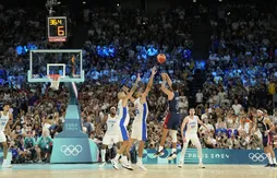 Pour Stephen Curry, le “Golden Dagger” des JO 2024 est son 3-points ultime