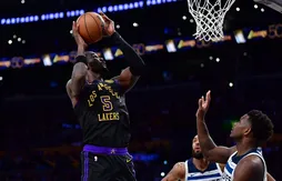 Après la frustration, Deandre Ayton s’amuse enfin aux Lakers