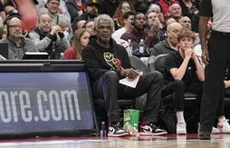 Pour tenter de réconcilier Charles Oakley et James Dolan, la NBA a fait appel à… Michael Jordan