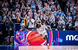 Dennis Schröder disputera bien la Coupe du Monde avec l’Allemagne cet été