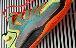 Voici les premières images de la KD 18 !