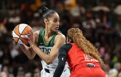 Même malade, Skylar Diggins était trop clutch pour le Dream