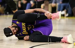 Encore touché, Anthony Davis a serré les dents